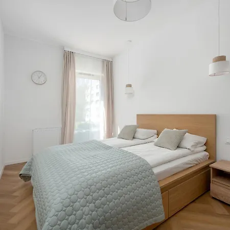 Komfortowy Z Tarasem Widokowym We Wroclawiu By Renters * Βρότσλαβ